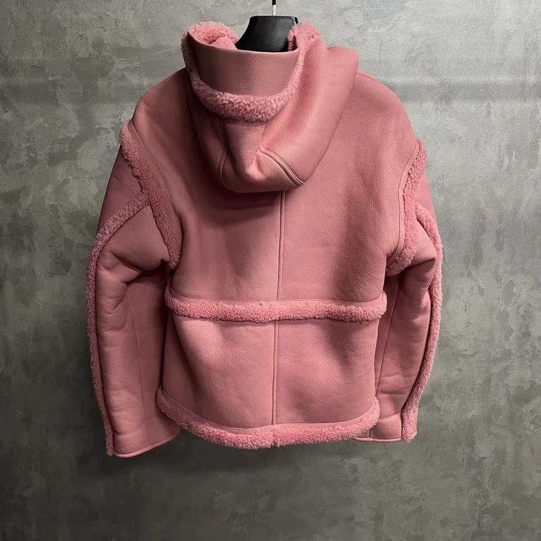 Louis Vuitton Louis Vuitton Pink Shearling Jacket Coat Size US M / EU 48-50 / 2 - 2 Thumbnail