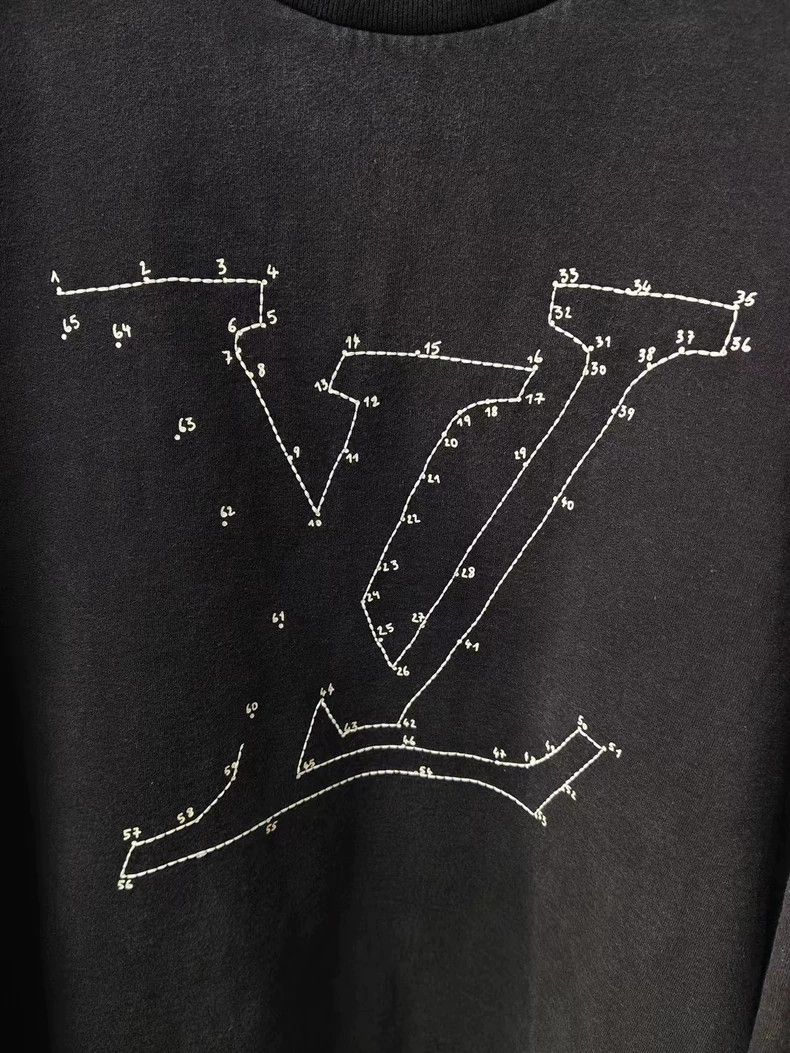 Louis Vuitton Louis Vuitton Embroidered Classic Black Sweatshirt Size US L / EU 52-54 / 3 - 3 Thumbnail