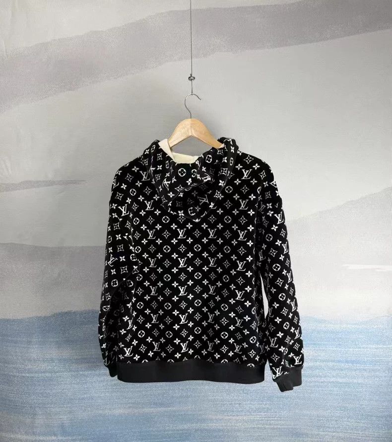 Louis Vuitton Louis Vuitton Black Velvet Hooded Sweatshirt Size US S / EU 44-46 / 1 - 2 Thumbnail