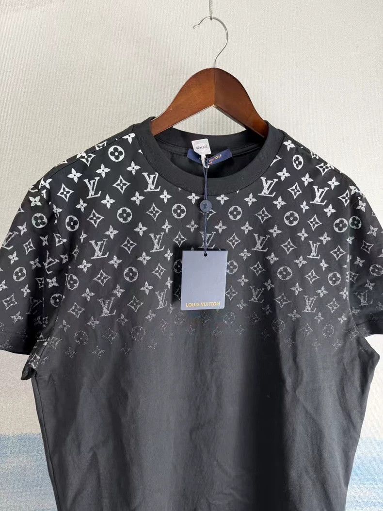 Louis Vuitton Louis Vuitton Black Gradient Short Sleeve Shirt Size US M / EU 48-50 / 2 - 2 Thumbnail