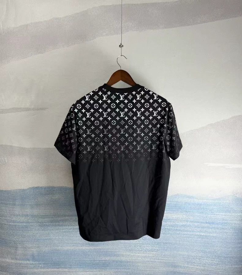 Louis Vuitton Louis Vuitton Black Gradient Short Sleeve Shirt Size US M / EU 48-50 / 2 - 3 Thumbnail