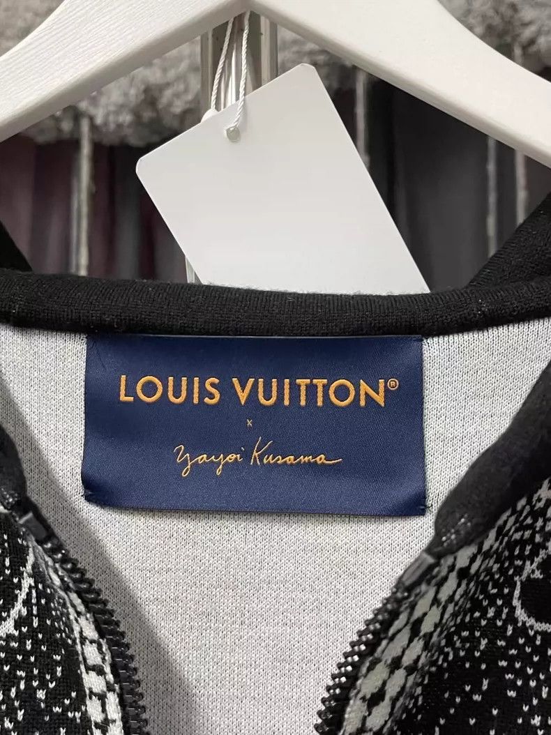 Louis Vuitton Louis Vuitton Zippered Cashmere Jacket M Size US M / EU 48-50 / 2 - 6 Thumbnail