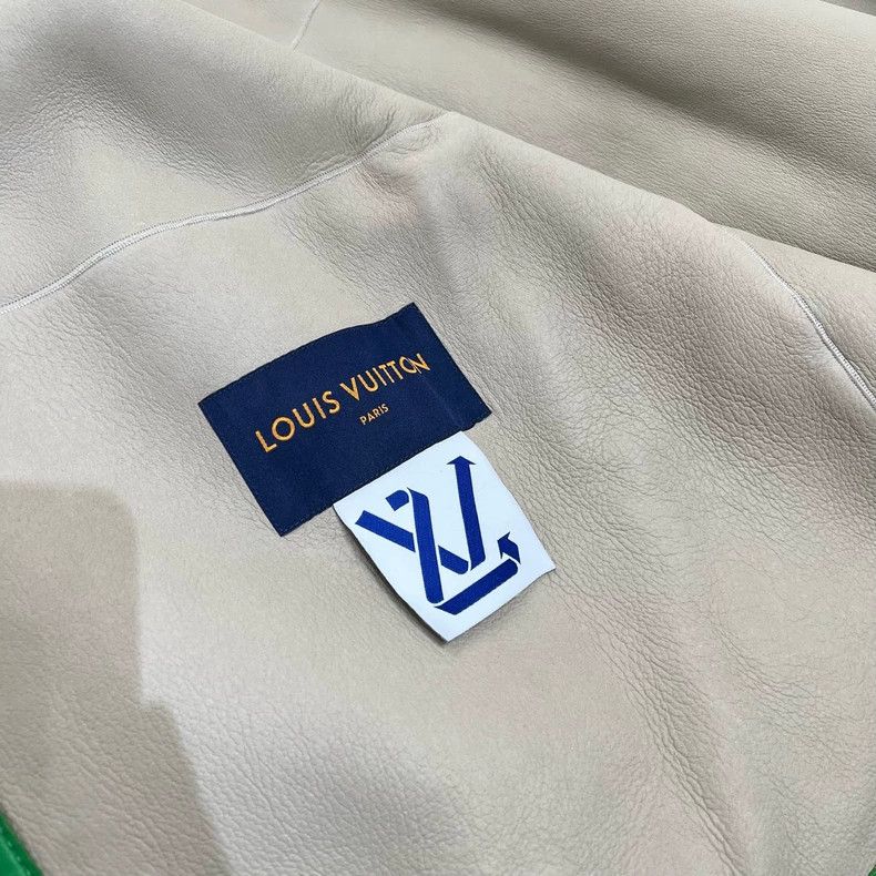 Louis Vuitton Louis Vuitton White Green Shearling Jacket Size US XXL / EU 58 / 5 - 5 Thumbnail