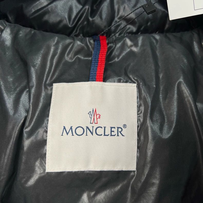 Moncler Moncler Black Maya Embroidered Down Jacket Size US M / EU 48-50 / 2 - 7 Thumbnail