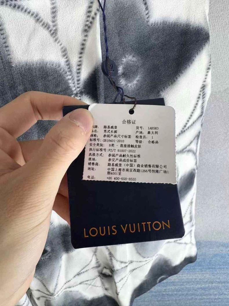 Louis Vuitton Louis Vuitton Black and White Floral Shorts Size US 40 / EU 56 - 3 Thumbnail