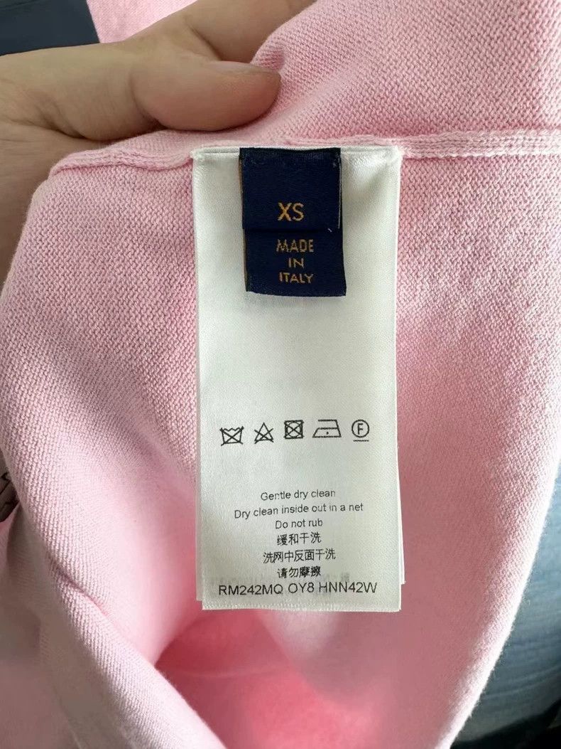 Louis Vuitton Louis Vuitton Pink Short Sleeve Knit Shirt Size US XS / EU 42 / 0 - 4 Thumbnail