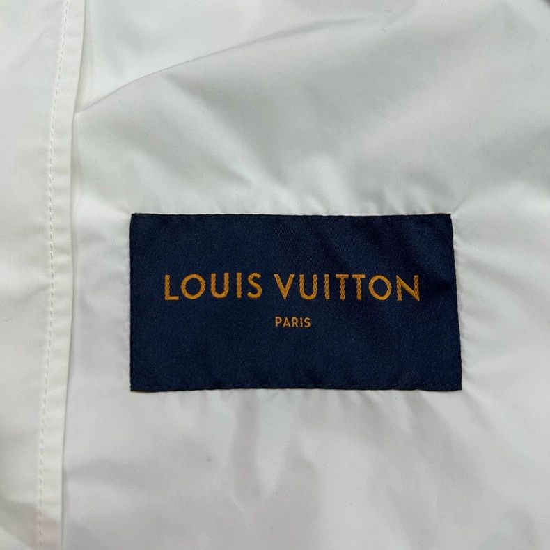 Louis Vuitton Louis Vuitton White Patterned Jacket with Hood Size US XXL / EU 58 / 5 - 7 Thumbnail