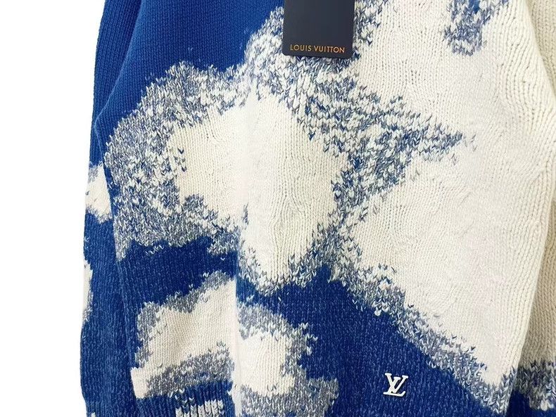 Louis Vuitton Louis Vuitton Blue Sky White Cloud Sweater Size US S / EU 44-46 / 1 - 2 Thumbnail