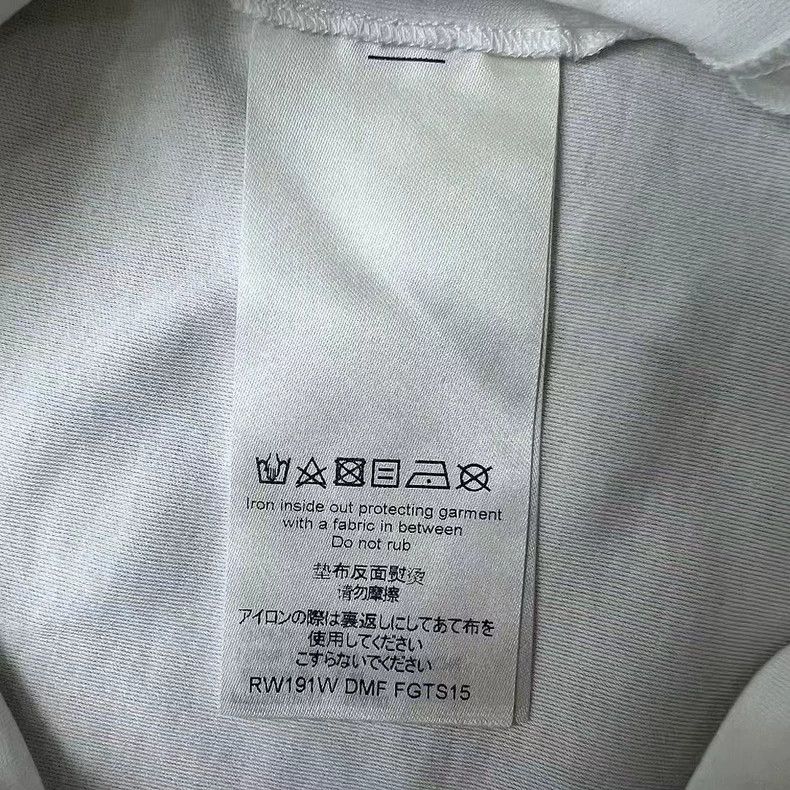 Louis Vuitton Louis Vuitton Short Sleeve Circle Logo Shirt Size US XS / EU 42 / 0 - 5 Thumbnail