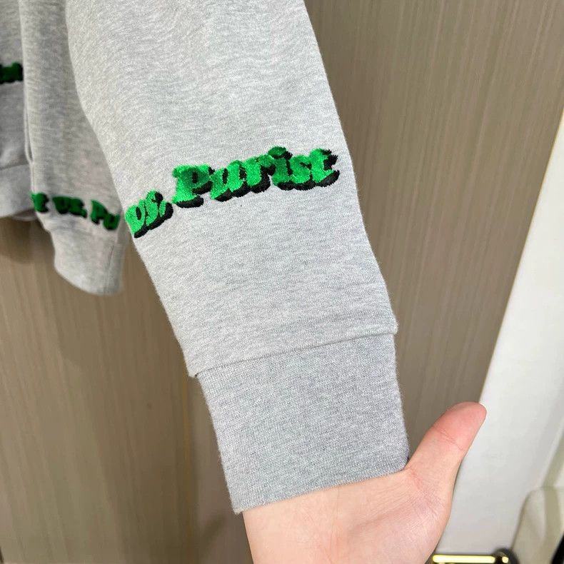 Louis Vuitton Louis Vuitton Gray Hooded Sweatshirt with Letters Size US S / EU 44-46 / 1 - 4 Thumbnail