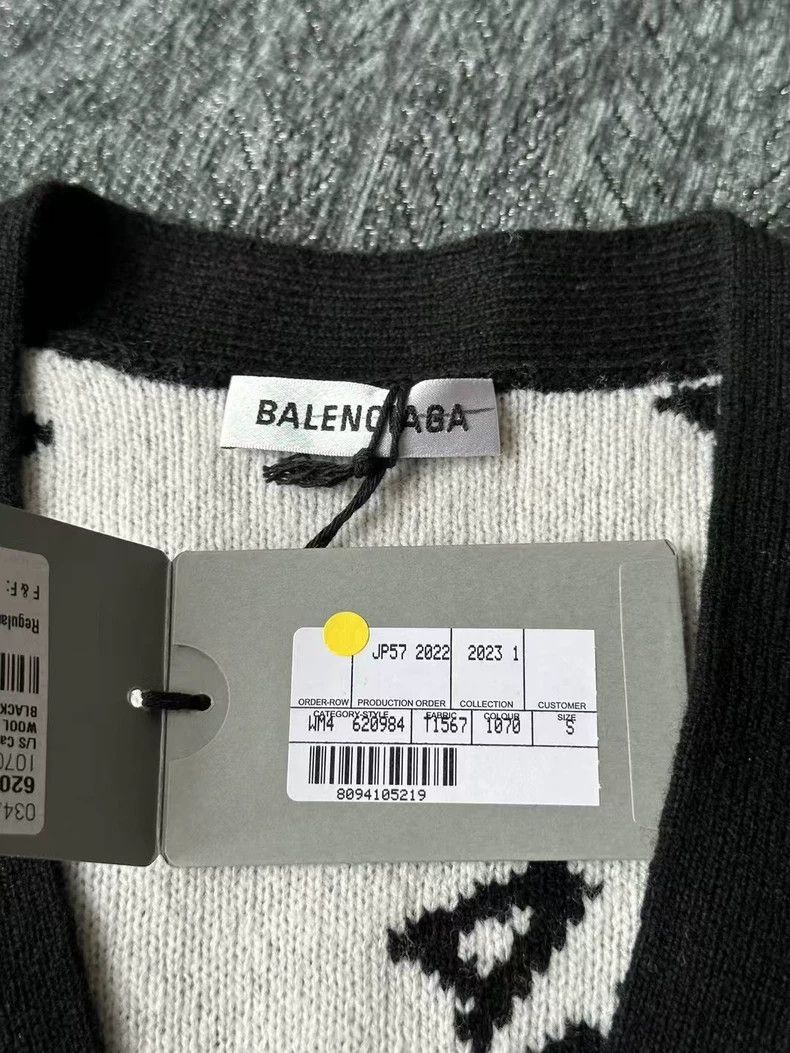 Balenciaga Balenciaga Black and White Print Cardigan Size US S / EU 44-46 / 1 - 3 Thumbnail