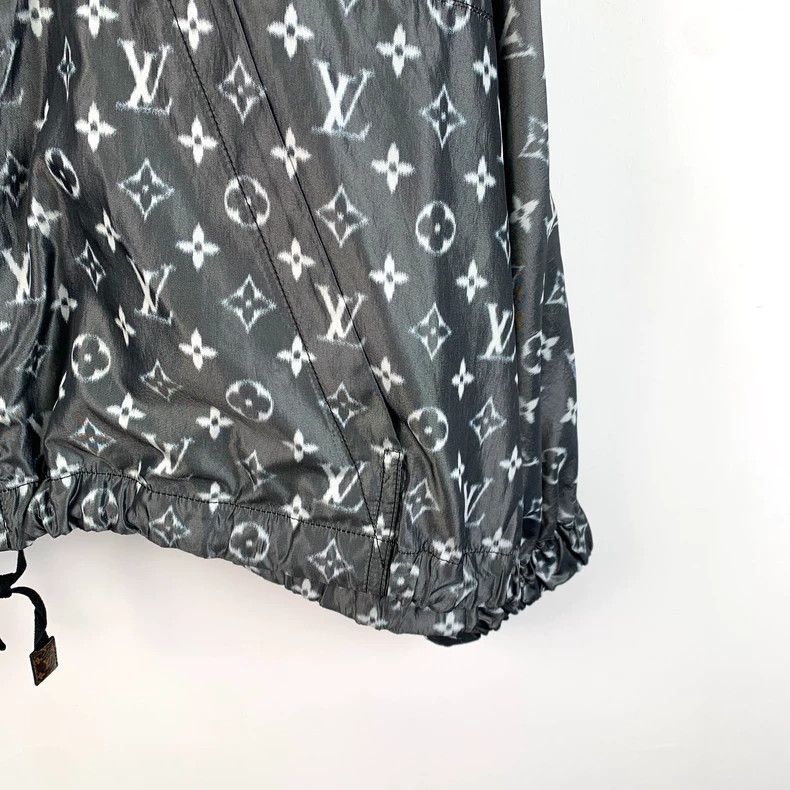 Louis Vuitton Louis Vuitton Black Gray Logo Hooded Jacket Size US S / EU 44-46 / 1 - 4 Thumbnail