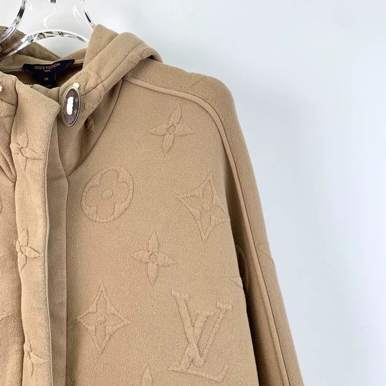 Louis Vuitton Louis Vuitton Beige Logo Hooded Long Sleeve Coat Size US M / EU 48-50 / 2 - 3 Thumbnail