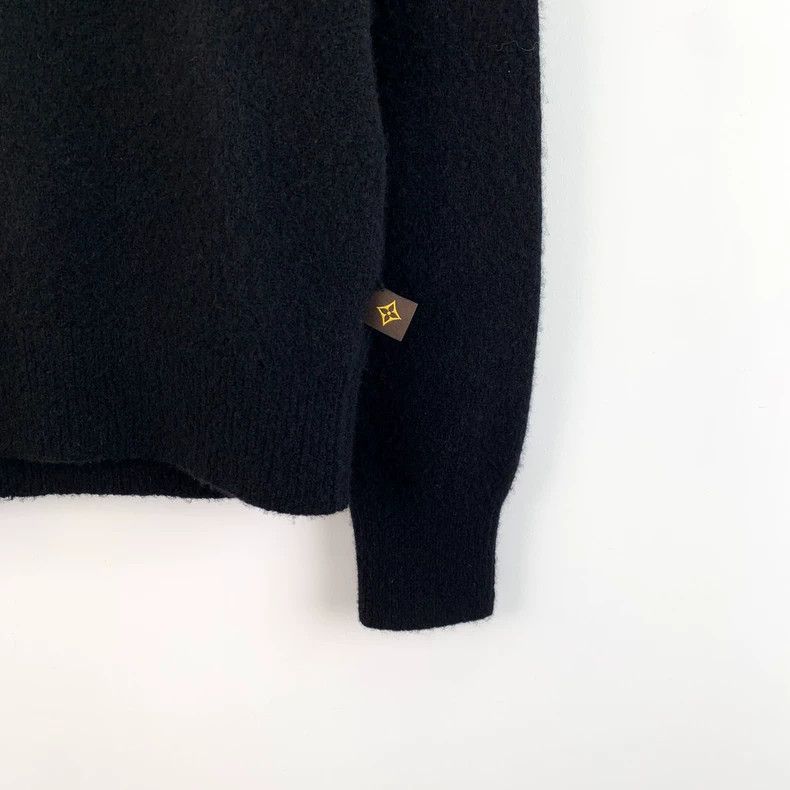 Louis Vuitton Louis Vuitton Black Logo Wool Sweater Size US S / EU 44-46 / 1 - 5 Thumbnail