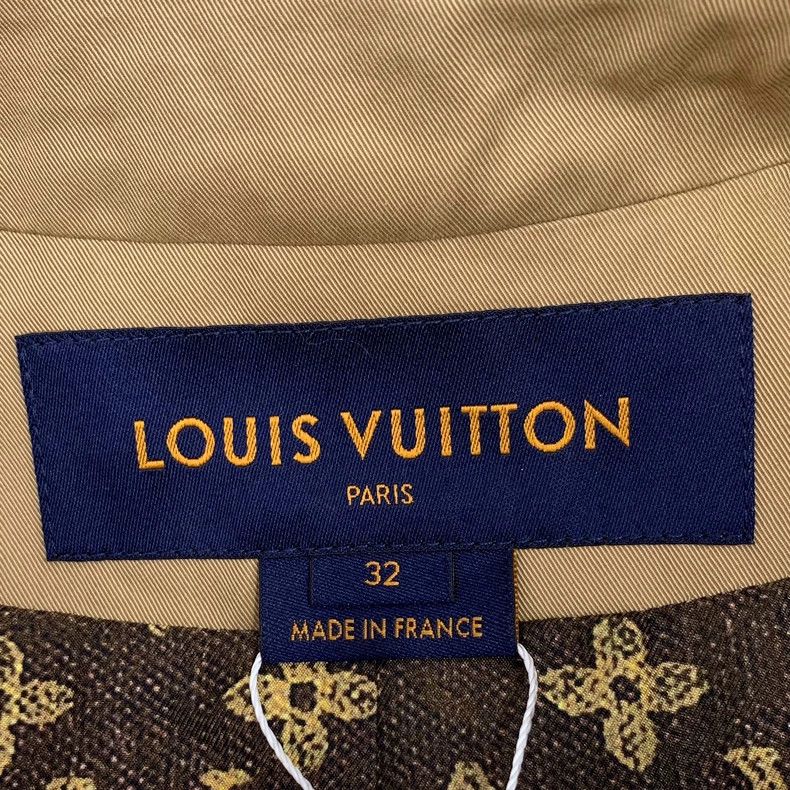 Louis Vuitton Louis Vuitton Brown Logo Long Sleeve Windbreaker Size US M / EU 48-50 / 2 - 5 Thumbnail