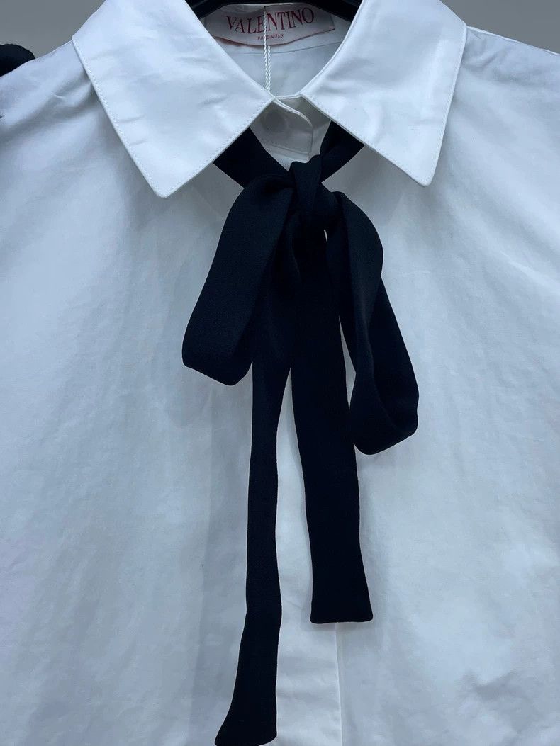 Valentino Valentino White Cropped Shirt with Bow Size US S / EU 44-46 / 1 - 5 Thumbnail