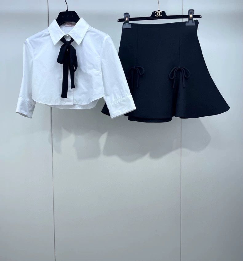 Valentino Valentino White Cropped Shirt with Bow Size US S / EU 44-46 / 1 - 2 Thumbnail