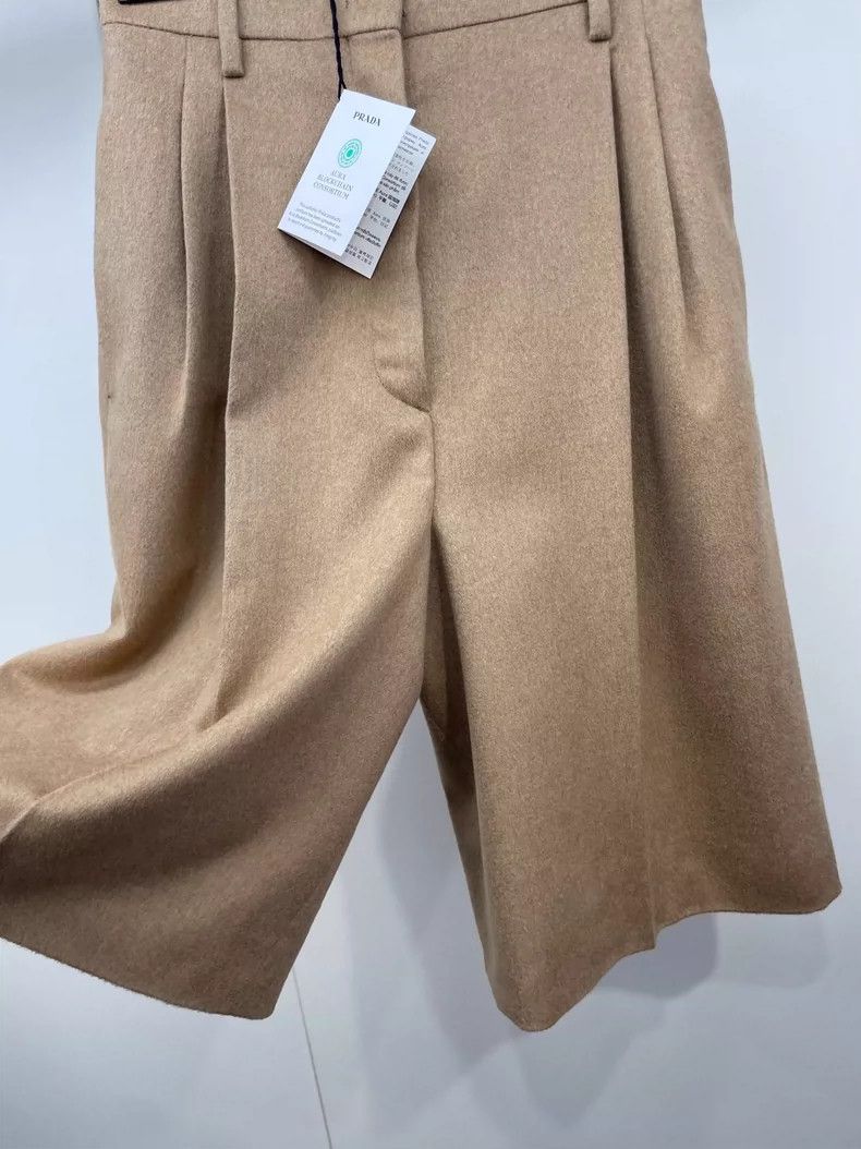Prada Prada Camel Wide-Leg Shorts for Women Size US 36 / EU 52 - 4 Thumbnail
