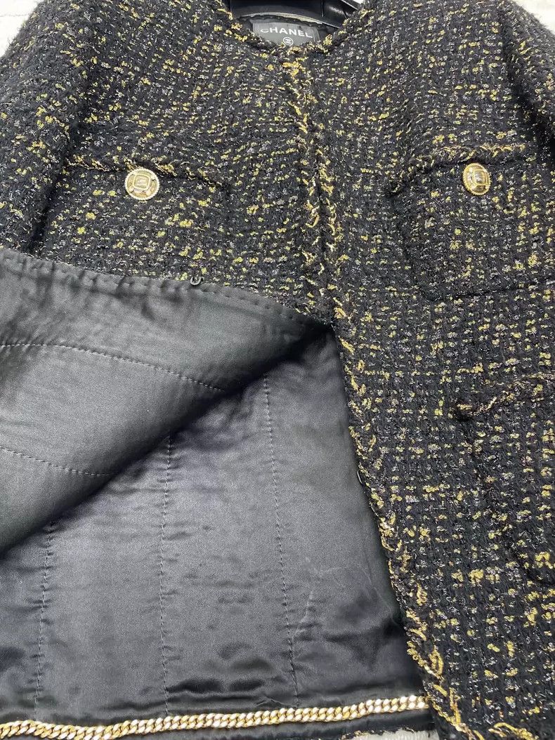Chanel Chanel Black and Gold Loose Jacket Size US L / EU 52-54 / 3 - 5 Thumbnail