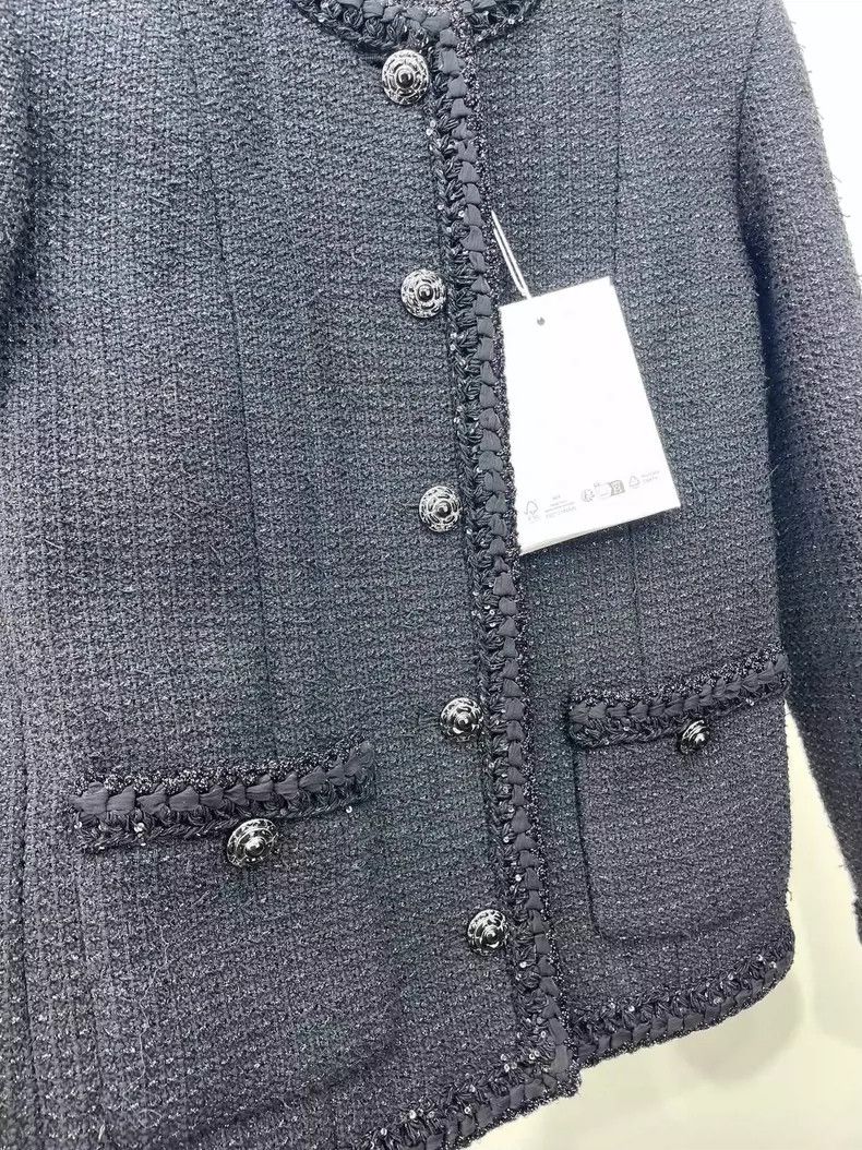 Chanel Chanel Black Tweed Jacket with Detail Size US S / EU 44-46 / 1 - 5 Thumbnail