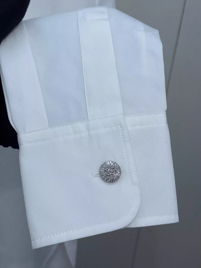 Chanel Chanel Long Sleeve White Shirt New Arrivals Size US S / EU 44-46 / 1 - 3 Thumbnail