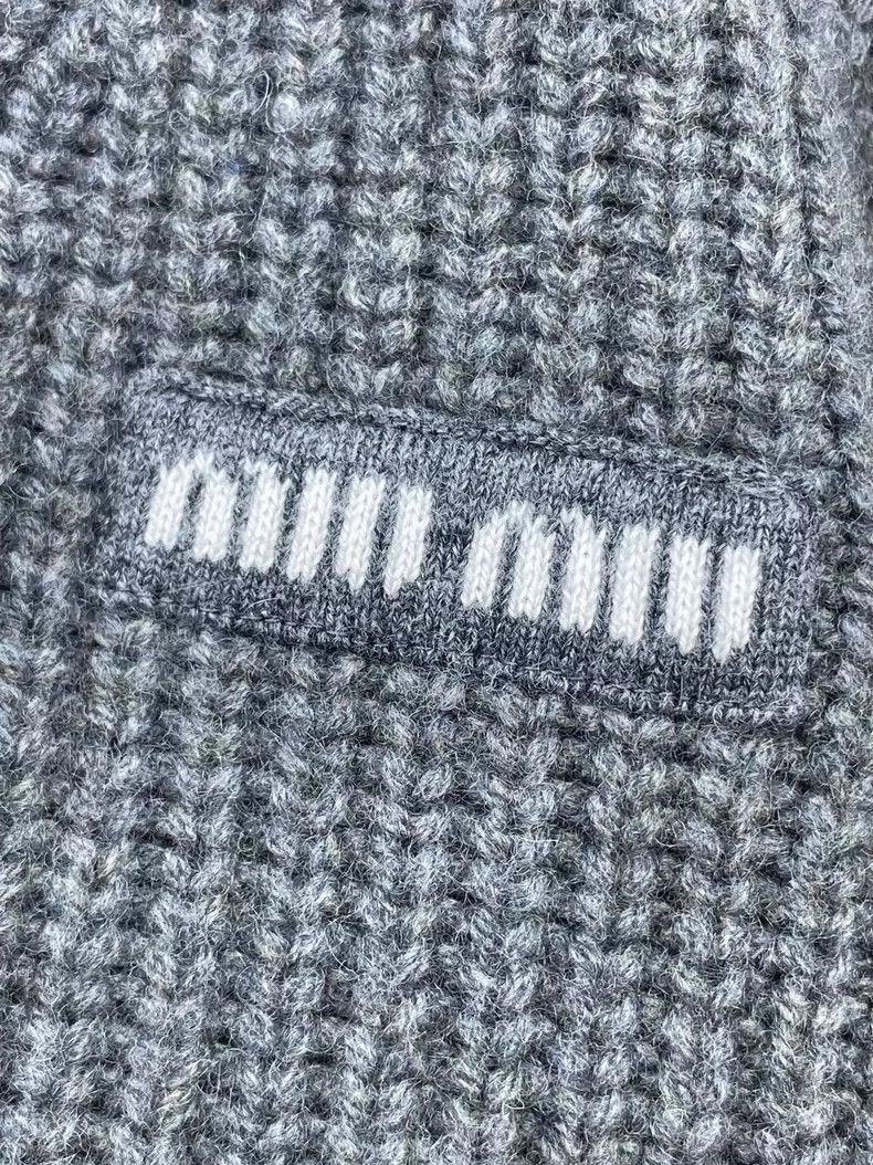 Miu Miu Miu Miu Gray Knitted Cashmere Sweater Size US S / EU 44-46 / 1 - 3 Thumbnail