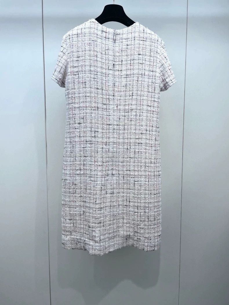 Chanel Chanel Tweed Dress with Tags and Excellent Condition Size US 38 / EU 54 - 2 Thumbnail