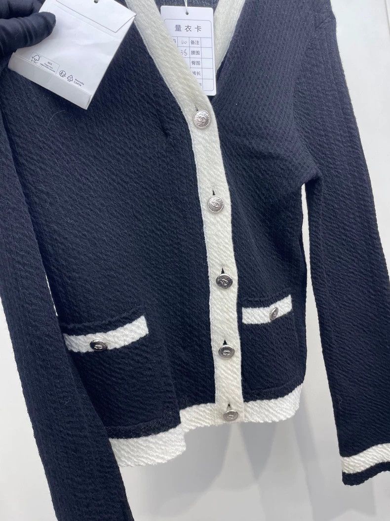 Chanel Chanel Color Block Knit Wool Cardigan Size US L / EU 52-54 / 3 - 2 Thumbnail