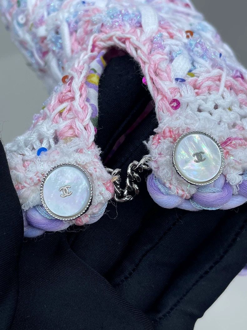 Chanel Chanel Cardigan with Pink Sequins and Large Knits Size US S / EU 44-46 / 1 - 6 Thumbnail