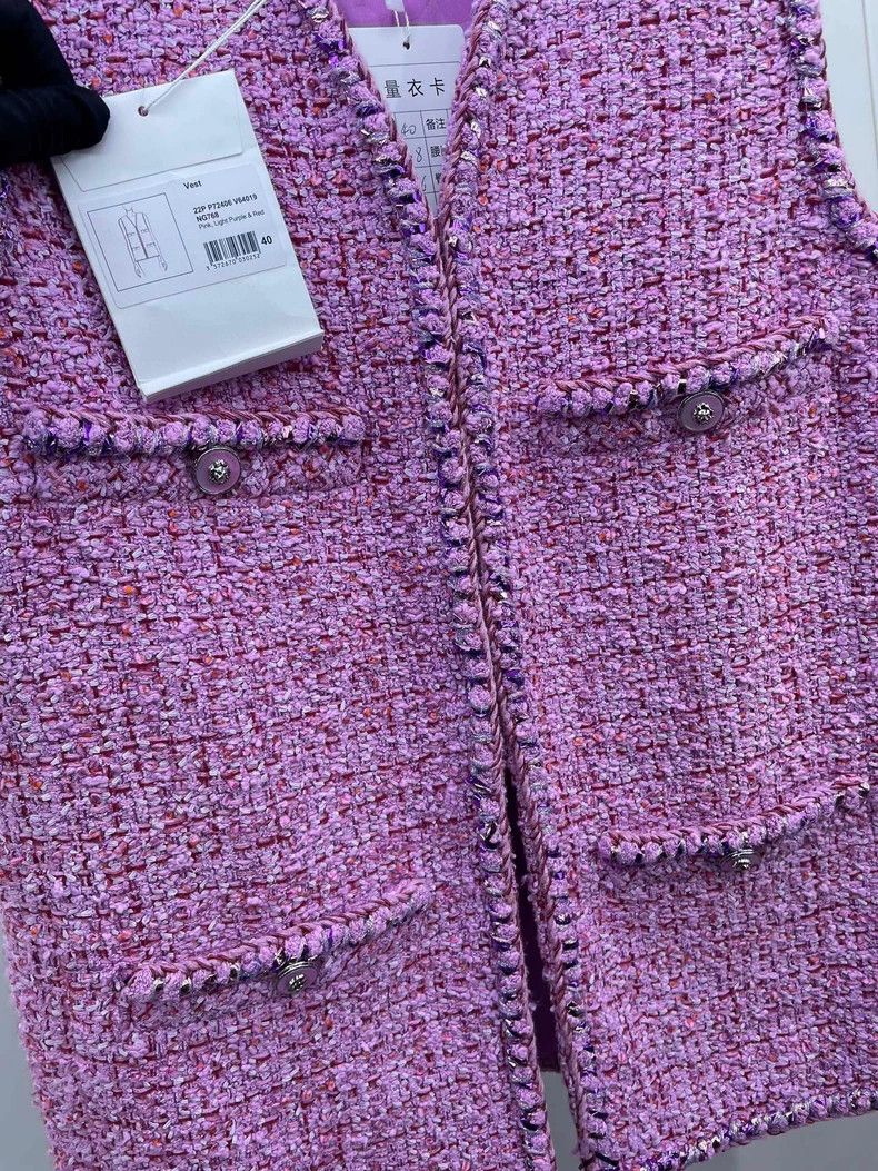 Chanel Elegant Purple Long Vest with Four Pockets Size US L / EU 52-54 / 3 - 4 Thumbnail