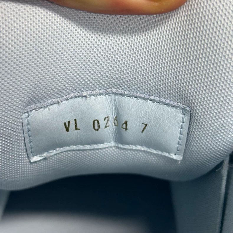 Louis Vuitton Louis Vuitton Blue Low Top Sneakers Size US 7 / EU 40 - 5 Thumbnail