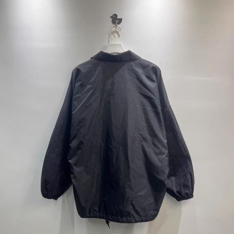Balenciaga Balenciaga Logo Denim Jacket with Color Blocks Size US S / EU 44-46 / 1 - 2 Thumbnail