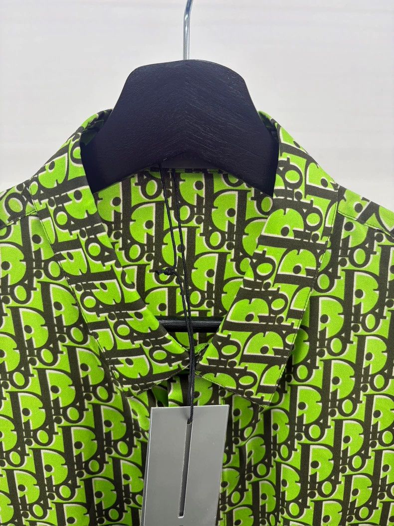 Dior Dior Green Silk Short Sleeve Shirt Size US M / EU 48-50 / 2 - 3 Thumbnail