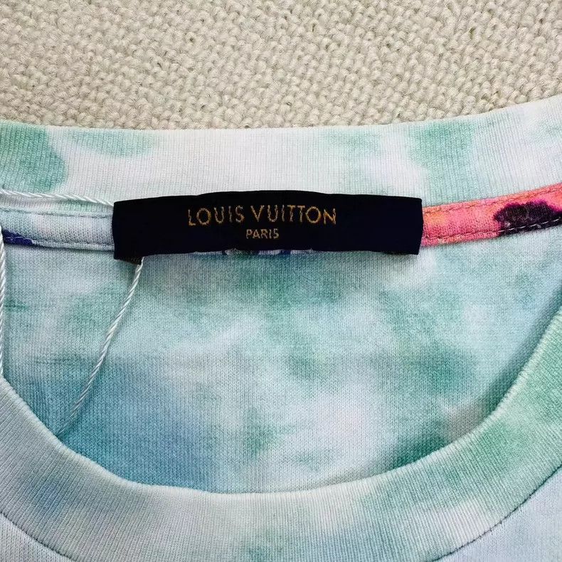 Louis Vuitton Louis Vuitton Floral Print Short Sleeve Shirt Size US M / EU 48-50 / 2 - 3 Thumbnail