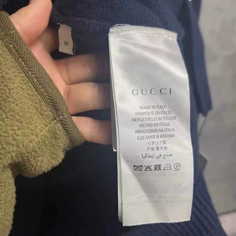 Gucci Gucci Navy Blue Cashmere Cardigan with Bee Size US M / EU 48-50 / 2 - 5 Thumbnail