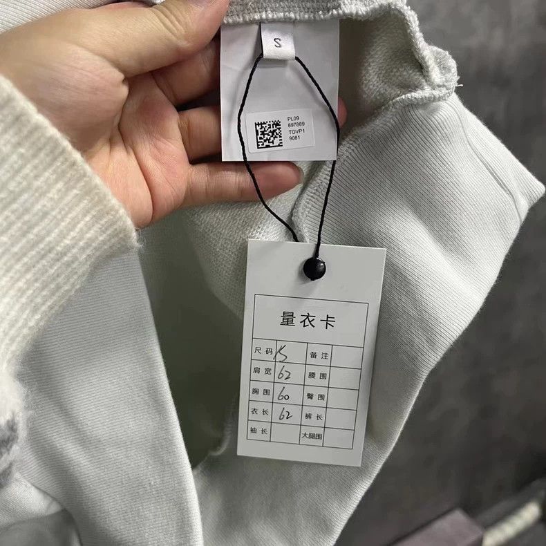 Balenciaga Balenciaga White Logo Printed Crewneck Sweatshirt Size US S / EU 44-46 / 1 - 4 Thumbnail