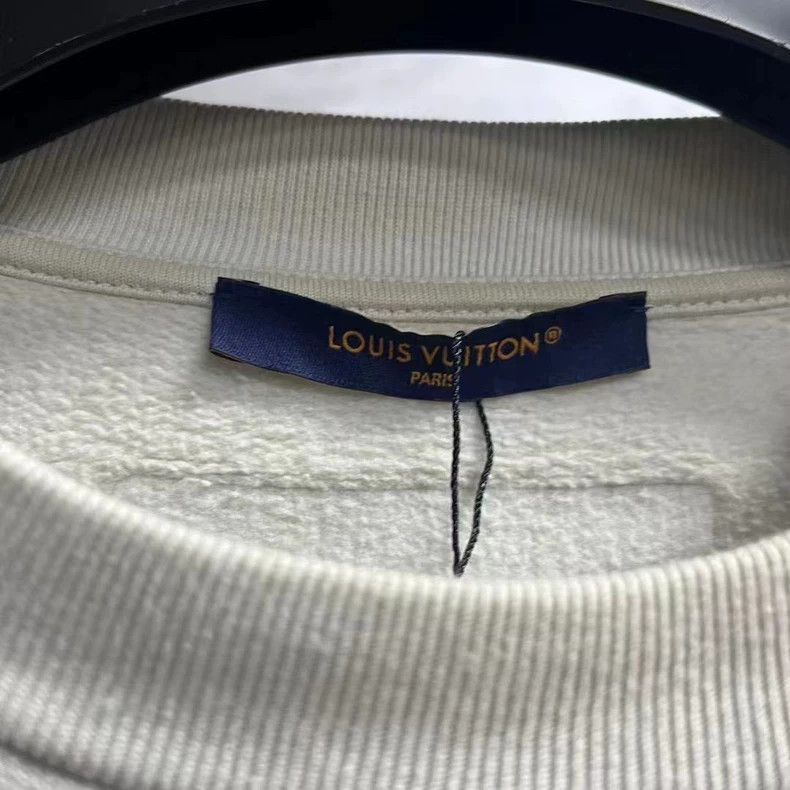 Louis Vuitton Louis Vuitton Green Logo Embroidered Sweatshirt Size US S / EU 44-46 / 1 - 3 Thumbnail