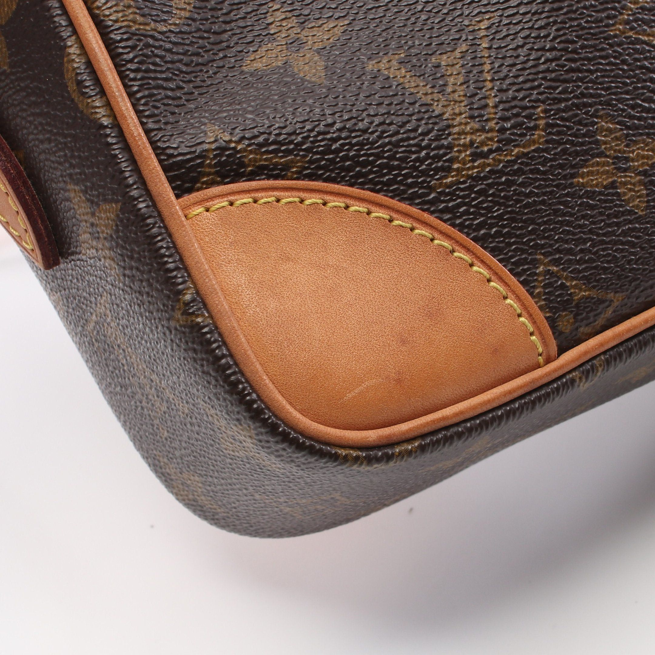 Louis Vuitton Louis Vuitton Trocadero 27 Monogram Shoulder Bag Leather Brown Size ONE SIZE - 10 Thumbnail