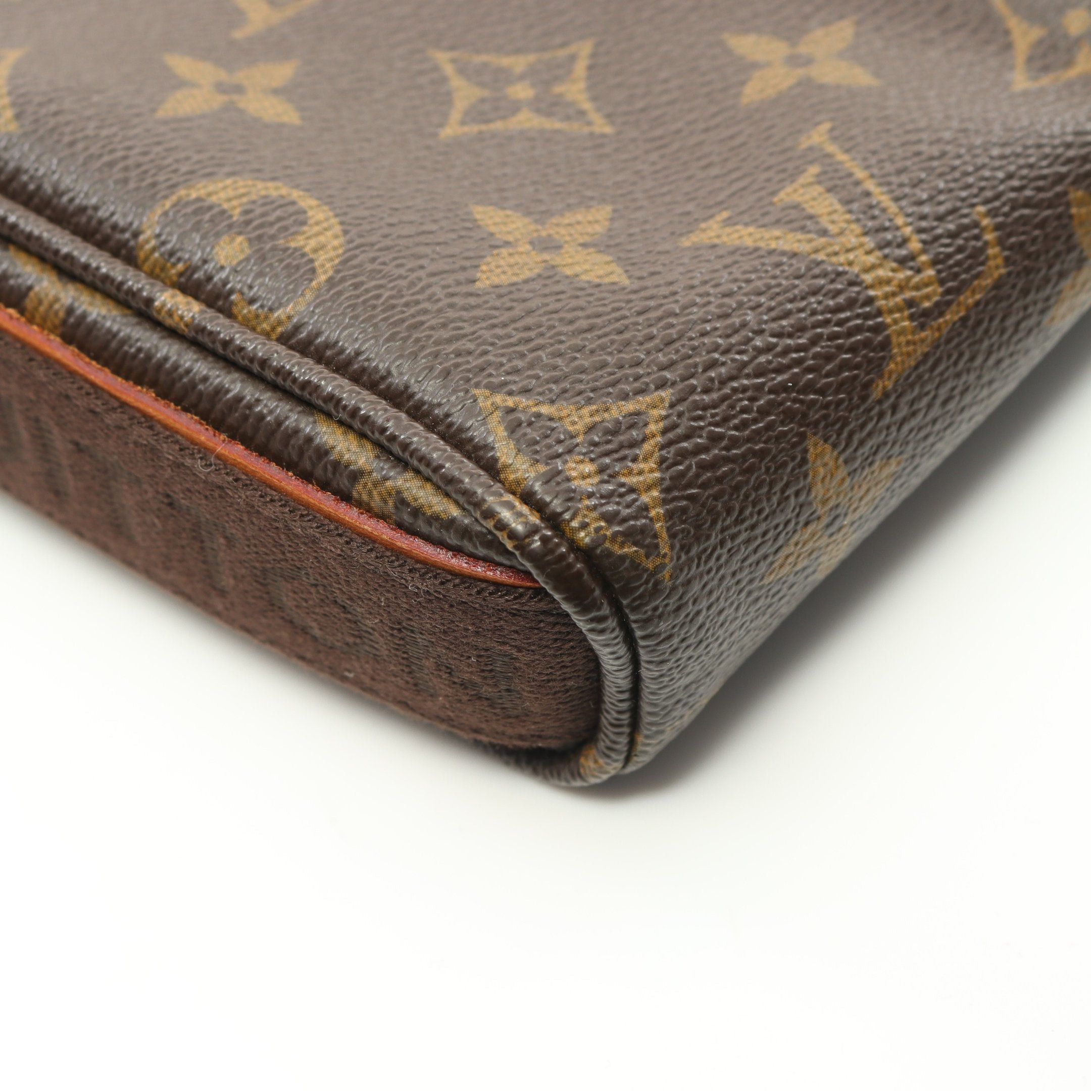 Louis Vuitton Louis Vuitton Trotteur Bobourg Monogram Shoulder Bag Leather Brown Size ONE SIZE - 7 Thumbnail