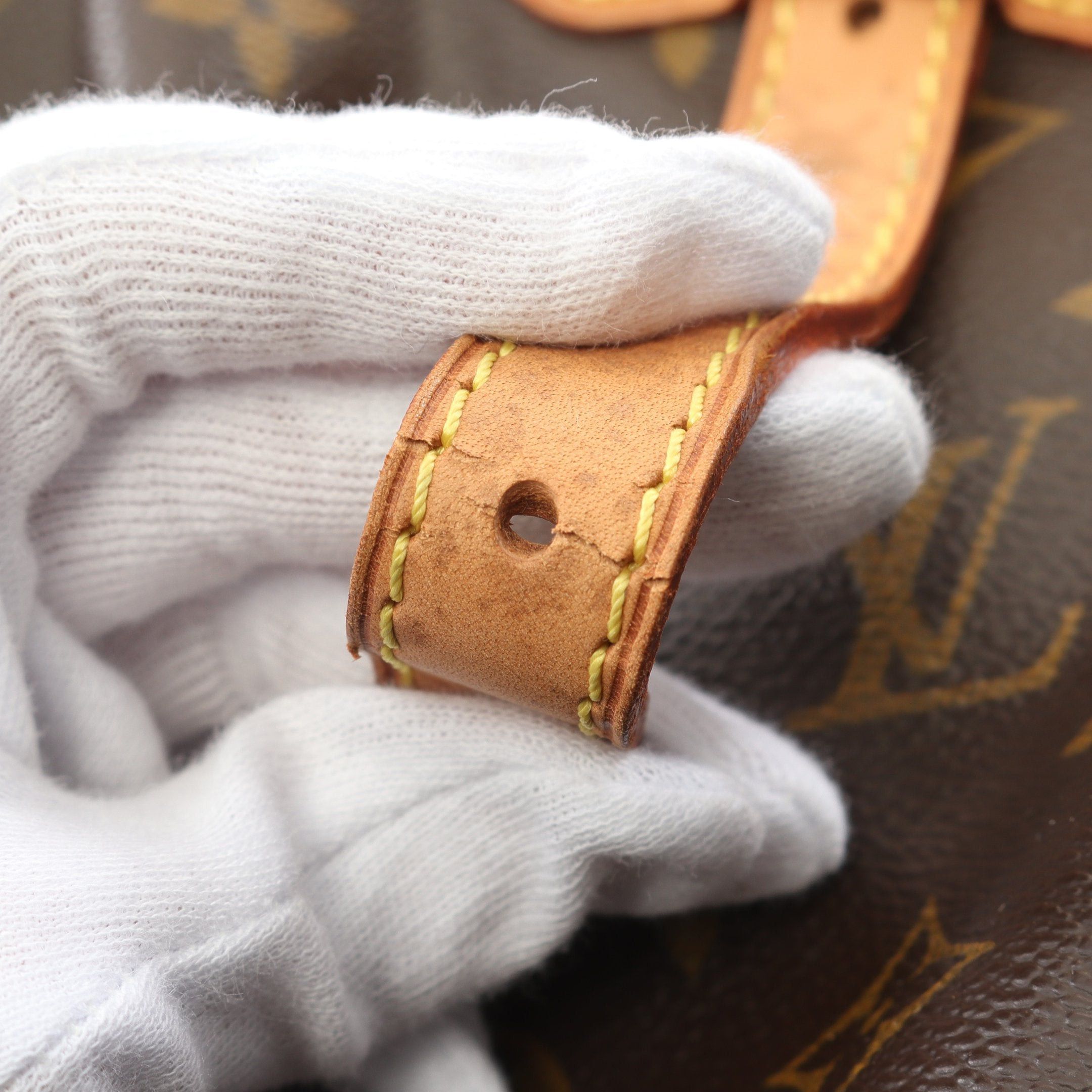 Louis Vuitton Louis Vuitton Tivoli Gm Monogram Handbag Leather Brown Size ONE SIZE - 9 Thumbnail