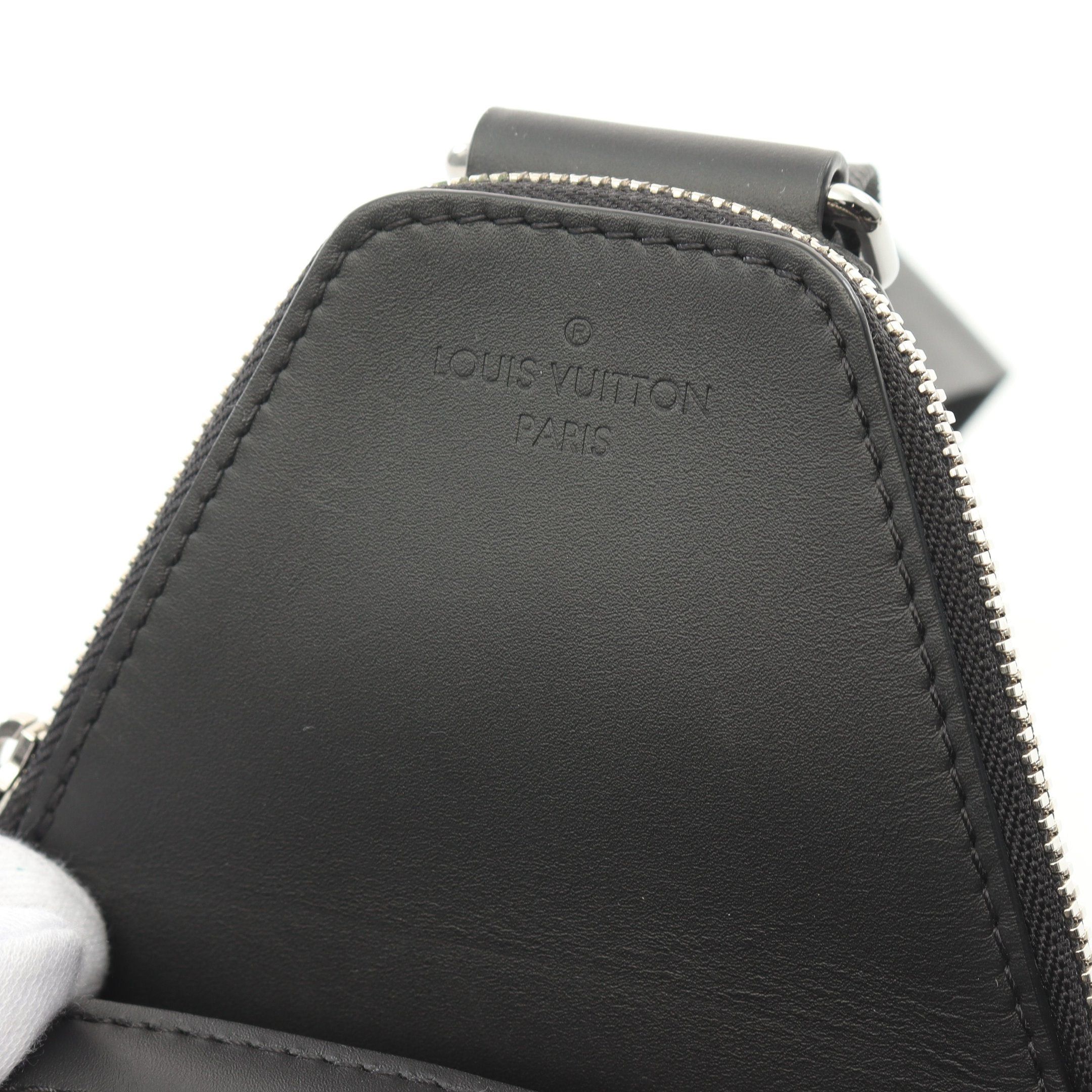 Louis Vuitton Louis Vuitton Avenue Sling Bag Damier Infini Body Leather Black Size ONE SIZE - 5 Thumbnail