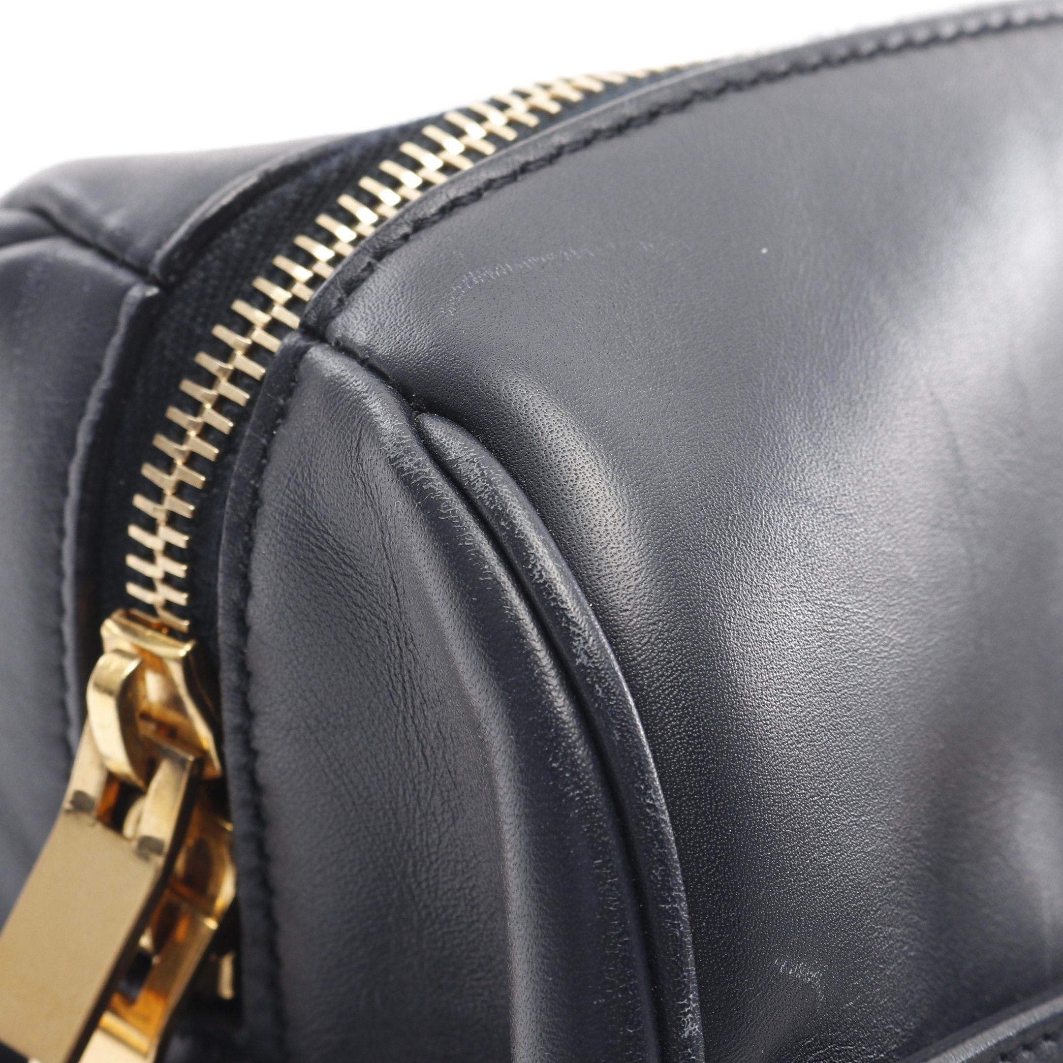 Yves Saint Laurent Yves Saint Laurent Classic Duffle 6 Handbag Leather Navy Size ONE SIZE - 9 Thumbnail