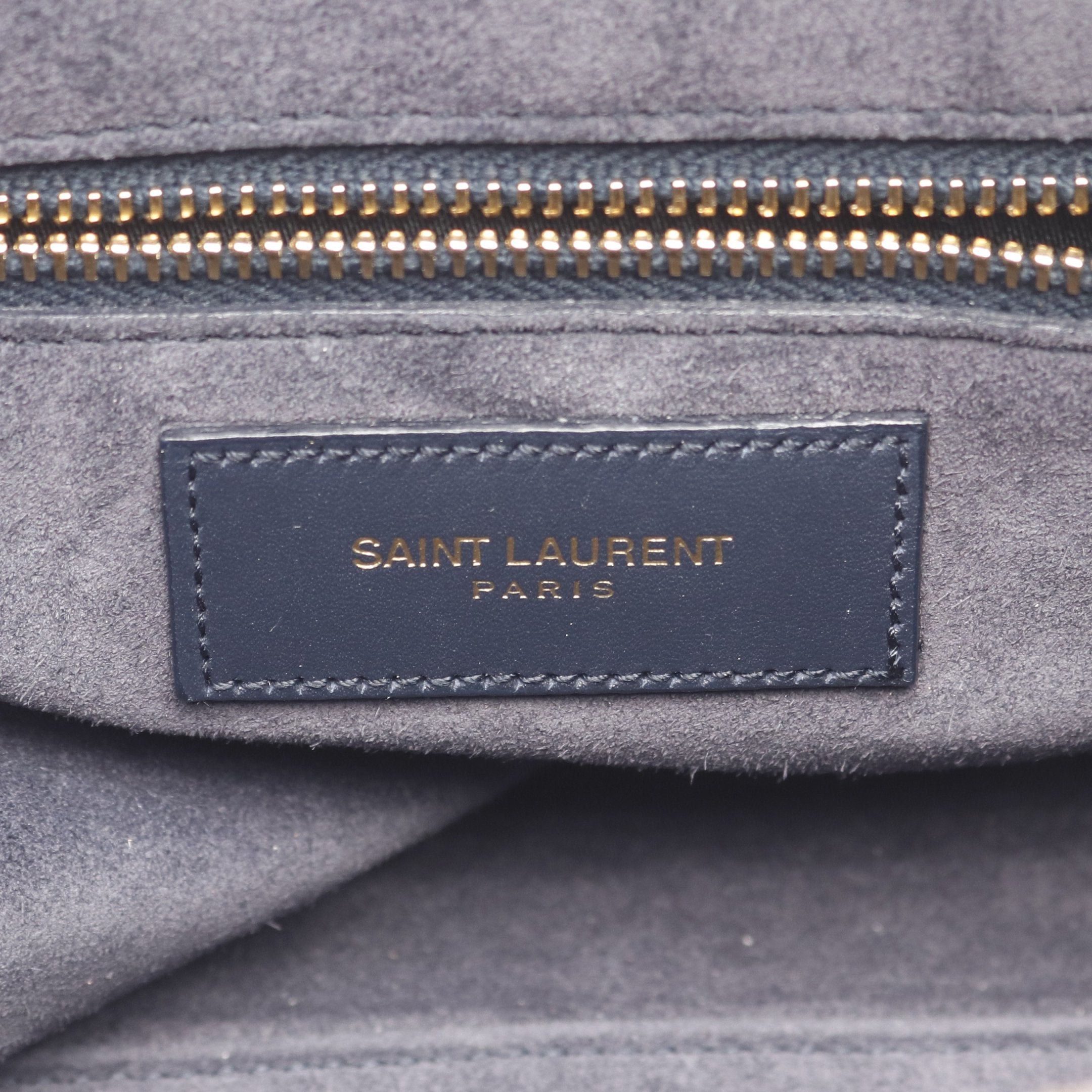 Yves Saint Laurent Yves Saint Laurent Classic Duffle 6 Handbag Leather Navy Size ONE SIZE - 4 Thumbnail