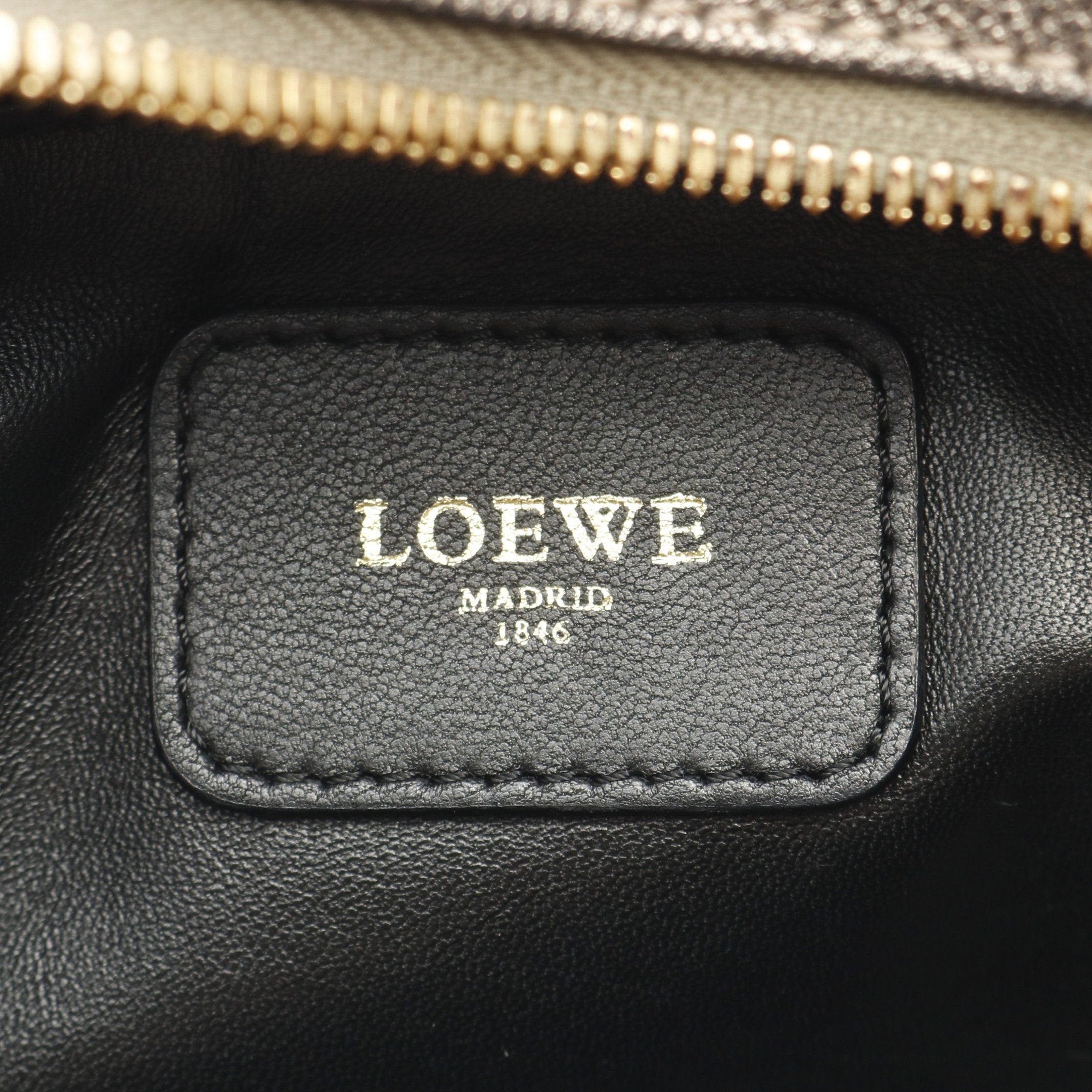 Loewe Loewe Amazona28 Handbag Leather Gray Green Metallic Size ONE SIZE - 4 Thumbnail