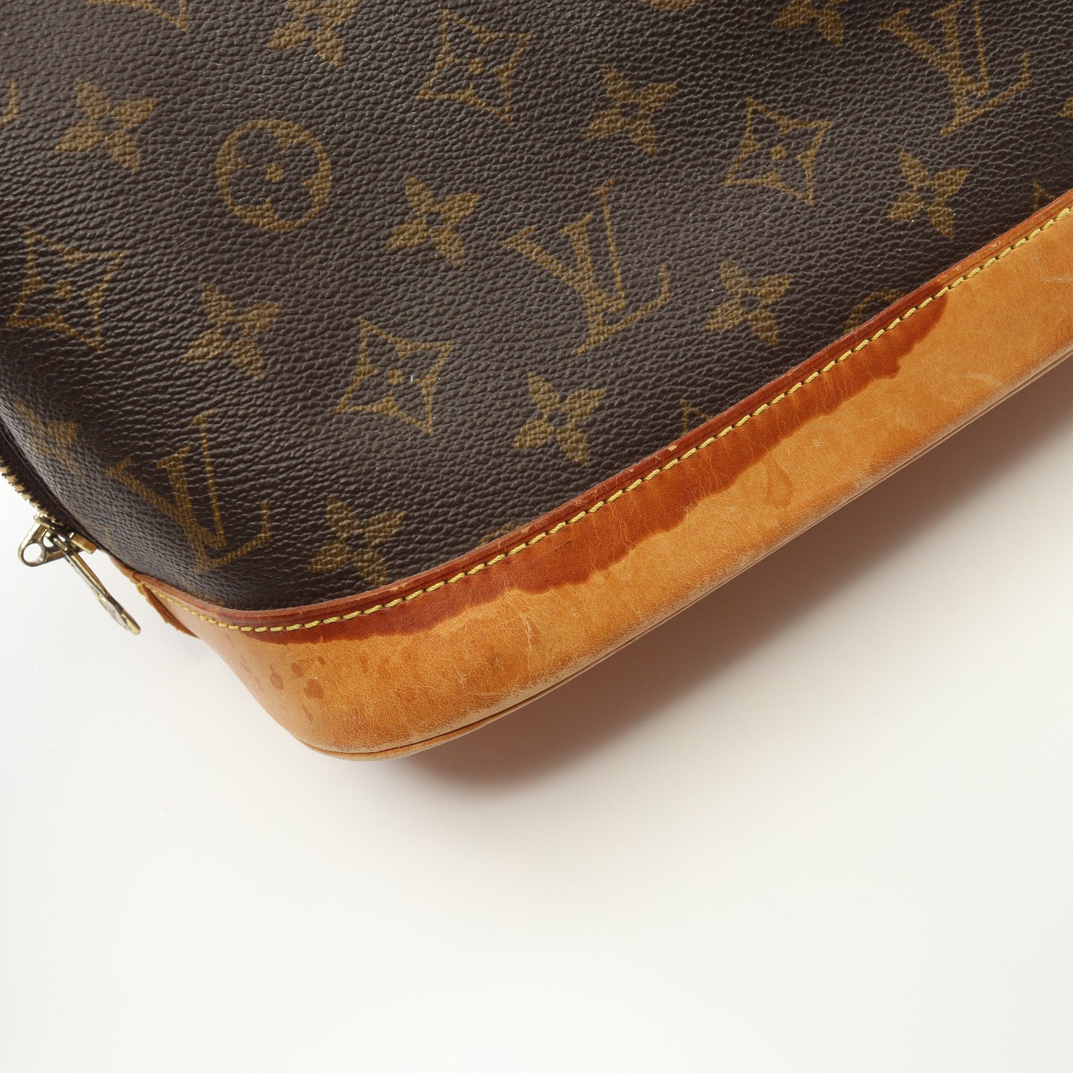 Louis Vuitton Louis Vuitton Alma Pm Monogram Handbag Leather Brown Shoulder Strap Sold Separately Size ONE SIZE - 10 Thumbnail