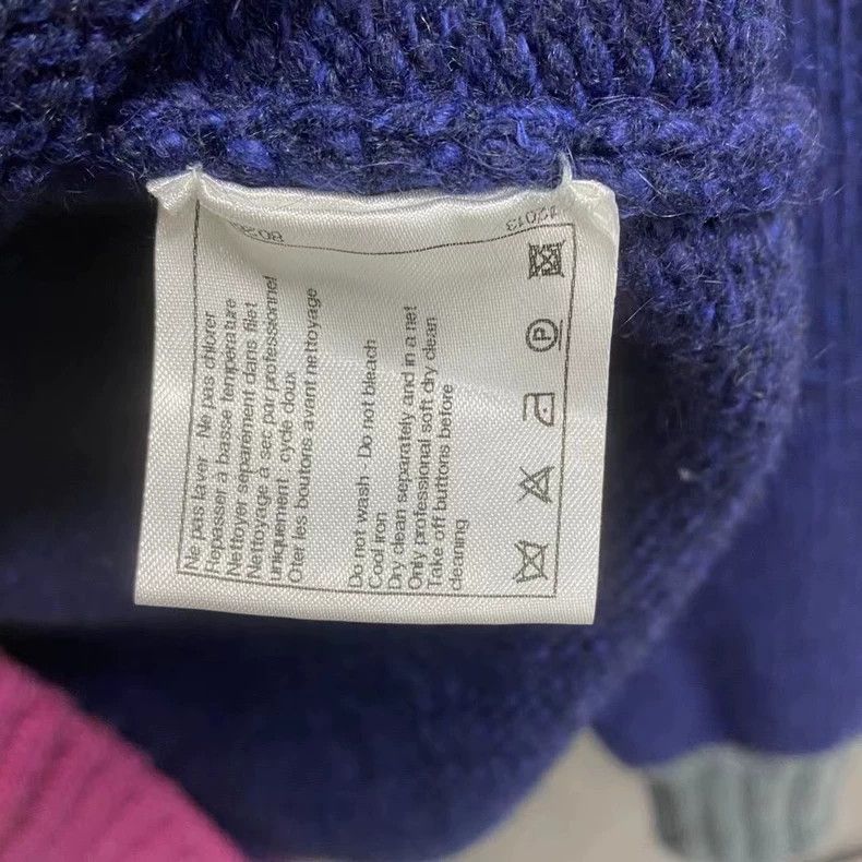 Chanel Chanel Blue Pink Color Block Knit Sweater Size US M / EU 48-50 / 2 - 6 Thumbnail