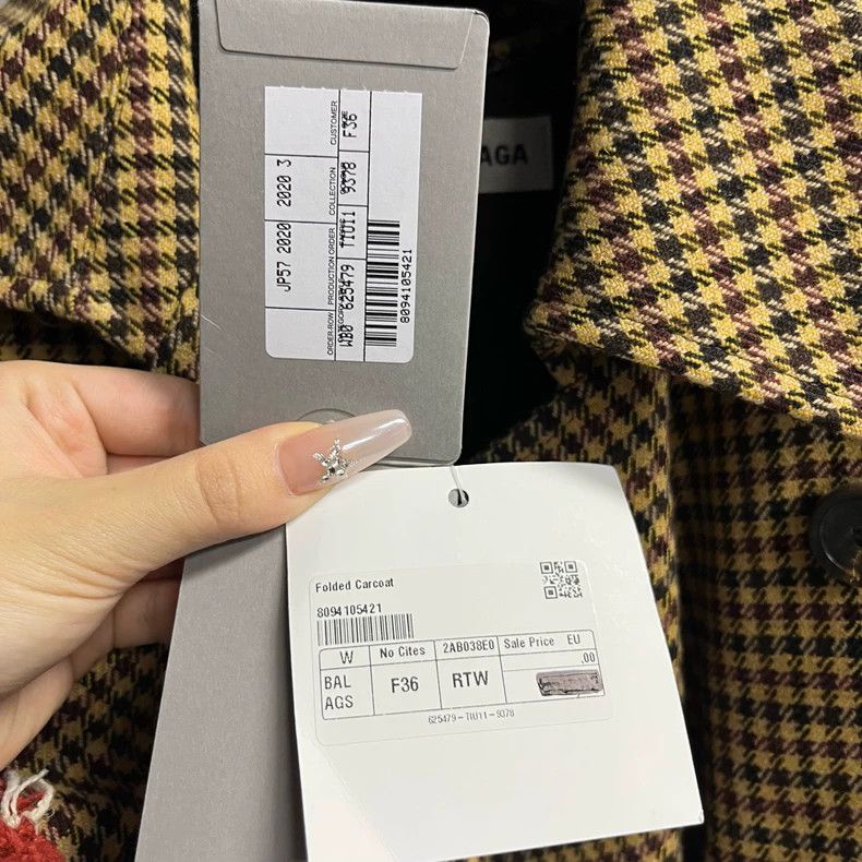 Balenciaga Balenciaga Yellow Check Wool Collar Coat Size US S / EU 44-46 / 1 - 3 Thumbnail