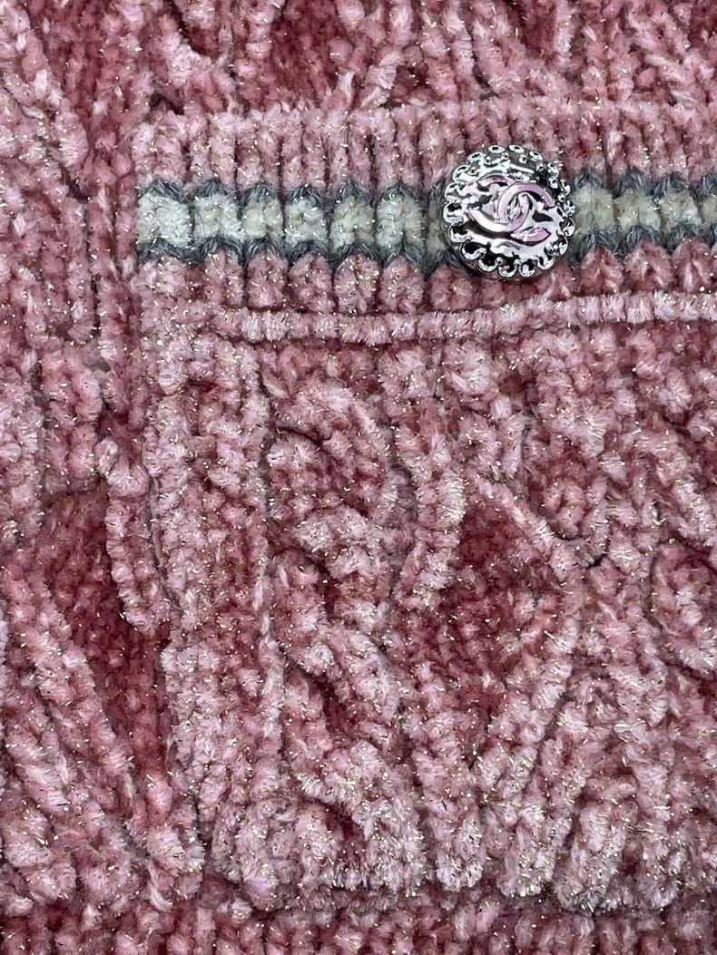 Chanel Chanel Velvet Knit Vest with Sequins Size US S / EU 44-46 / 1 - 6 Thumbnail