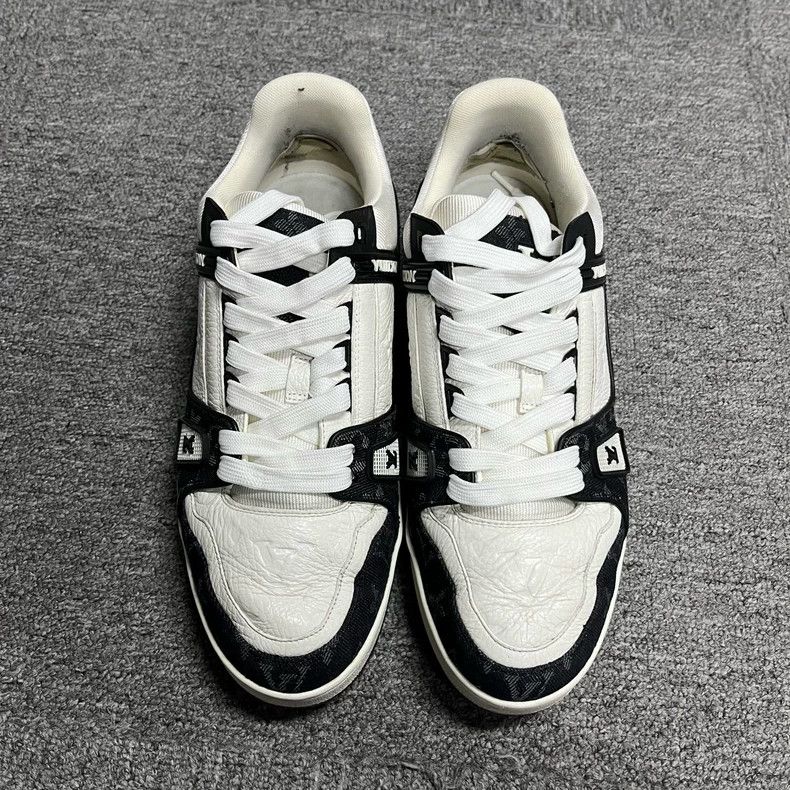 Louis Vuitton Louis Vuitton Black White Panda Trainer Sneakers Size US 8.5 / EU 41-42 - 2 Thumbnail