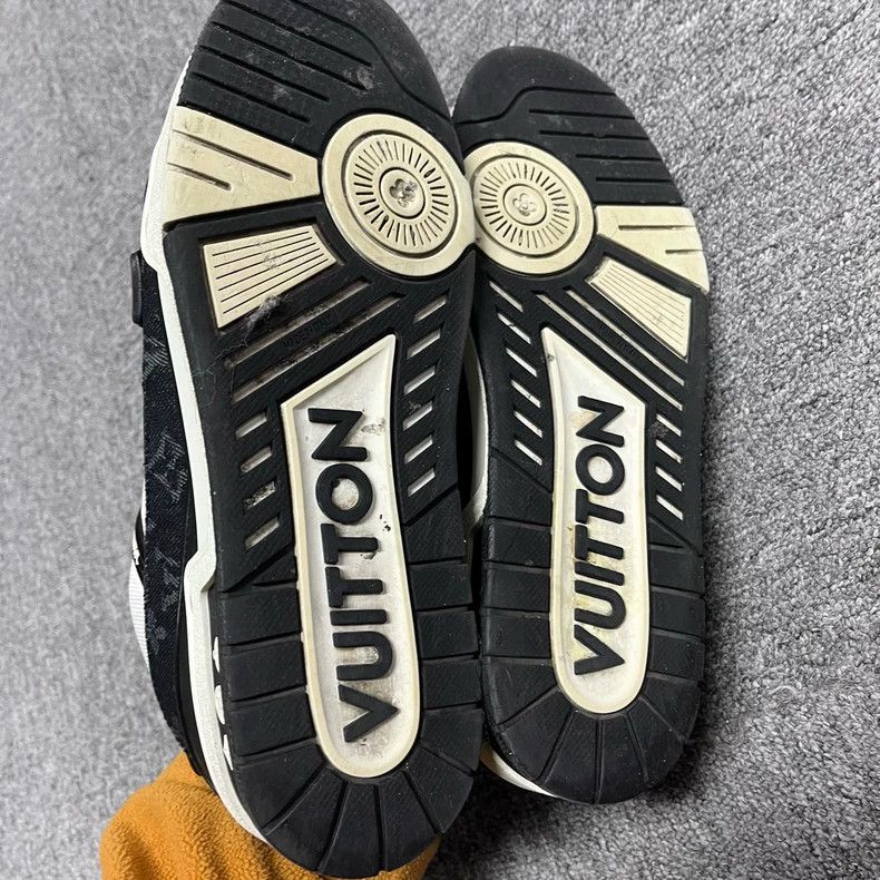 Louis Vuitton Louis Vuitton Black White Panda Trainer Sneakers Size US 8.5 / EU 41-42 - 4 Thumbnail